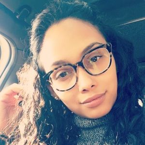 Meet your Posher, Erika